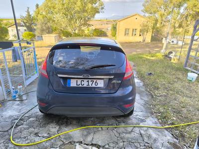 Ford Fiesta — 4
