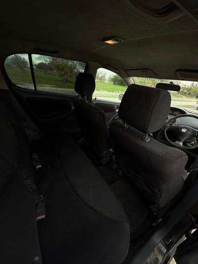 Toyota Vitz — 6