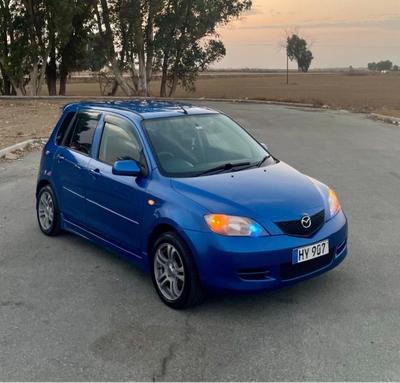Mazda Demio — 1