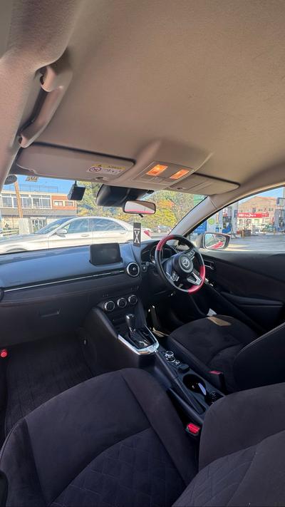 Mazda Demio — 4