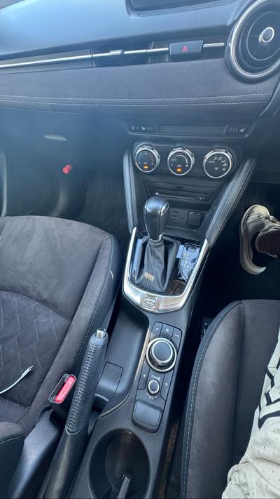 Mazda Demio — 8