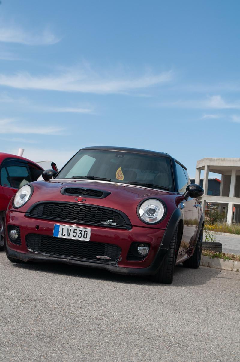 Mini Cooper — 1/7