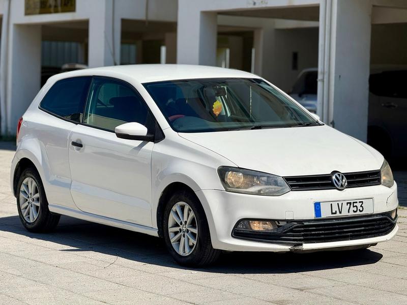 Volkswagen Polo — 1/9