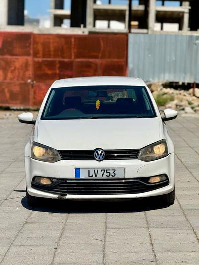 Volkswagen Polo — 2