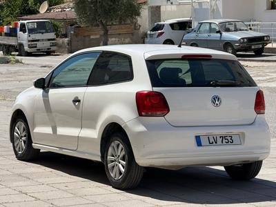 Volkswagen Polo — 4