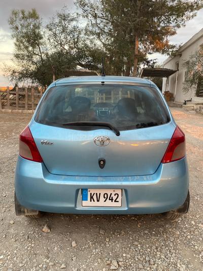 Toyota Vitz — 2
