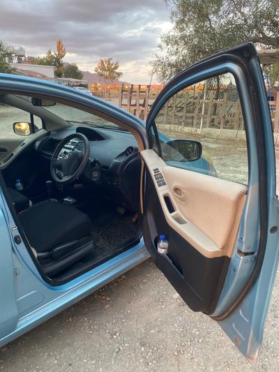 Toyota Vitz — 3