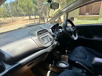 Honda Fit — 8