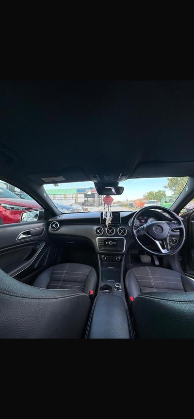 Mercedes-Benz A 180 — 4