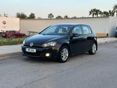 Volkswagen Golf — 7