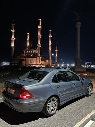 Mercedes-Benz C 200 — 3