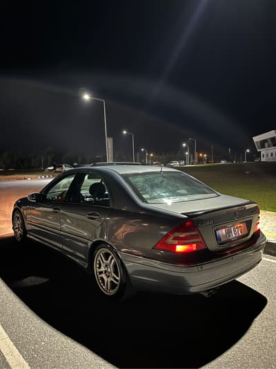 Mercedes-Benz C 200 — 7