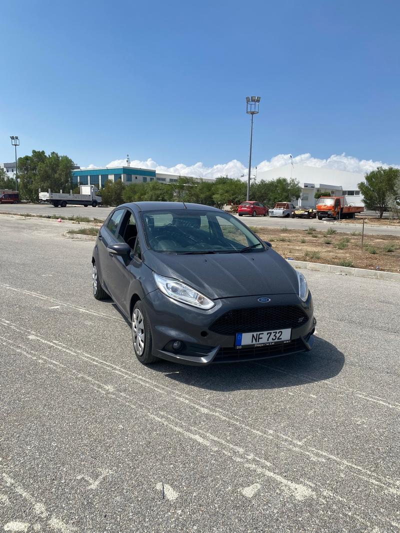 Ford Fiesta — 1/5