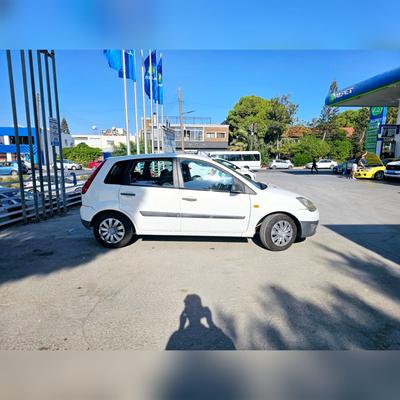 Ford Fiesta — 4