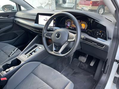 Volkswagen Golf — 7