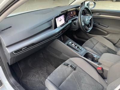 Volkswagen Golf — 8
