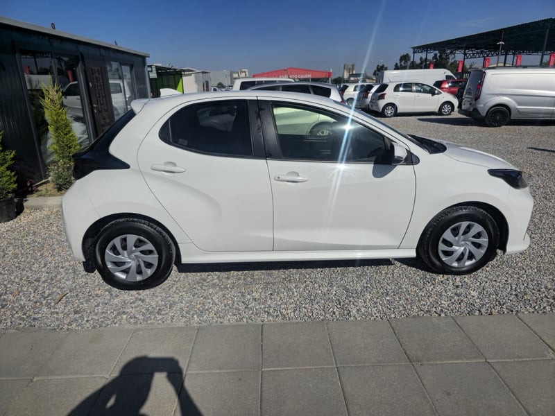 Toyota Yaris — 2