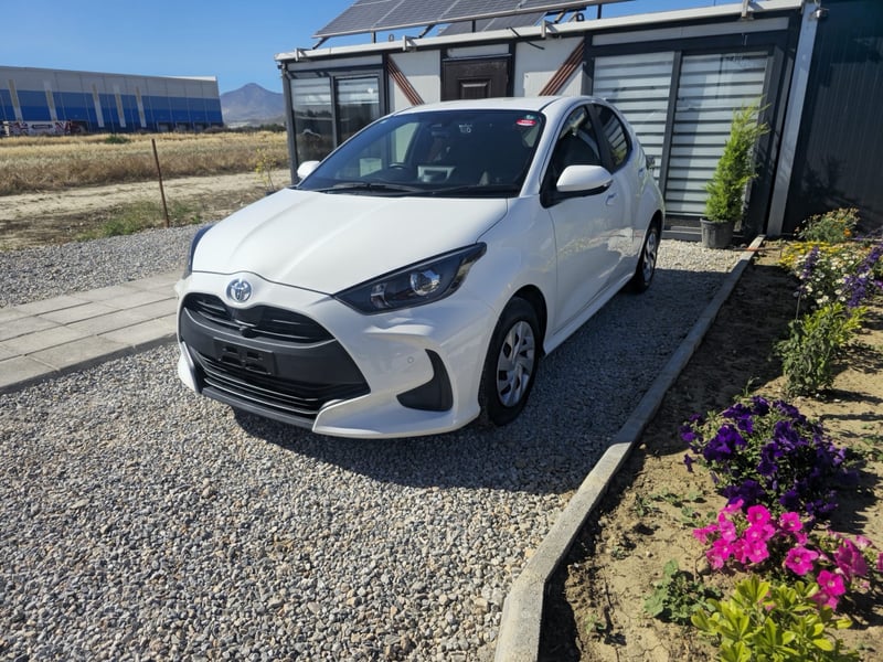 Toyota Yaris — 4