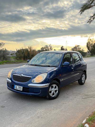 Daihatsu Storia — 3