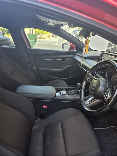 Mazda 3 — 6