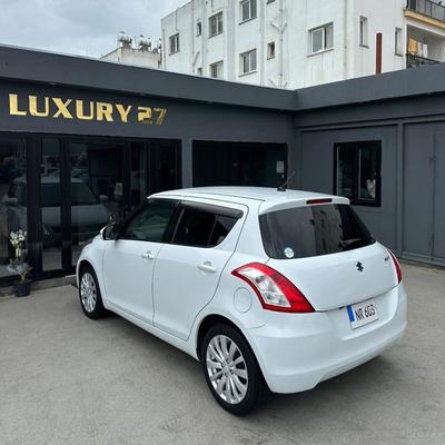 Suzuki Swift — 3