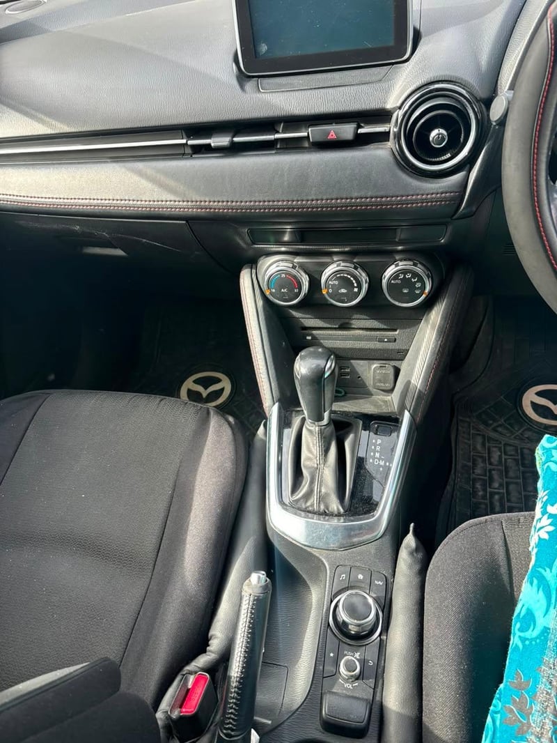Mazda Demio — 5