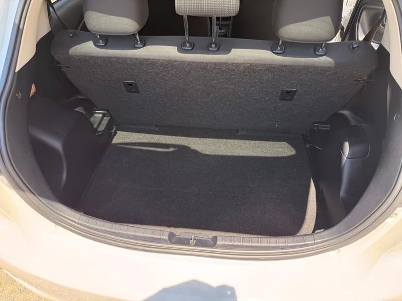 Toyota Vitz — 5