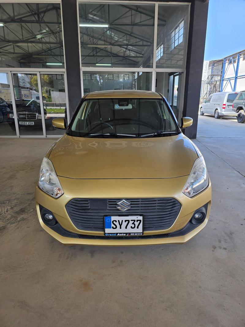 Suzuki Swift — 1/3