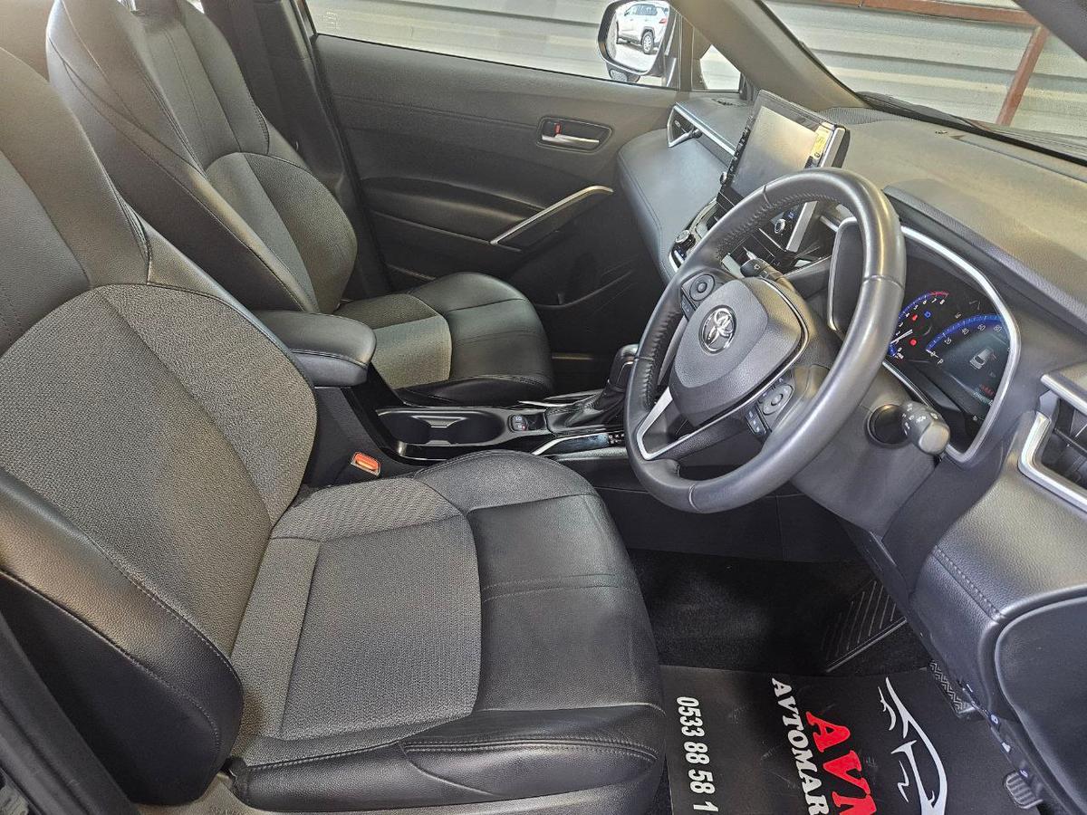 2022 Toyota Corolla Cross 9