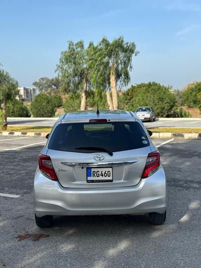 Toyota Vitz — 5