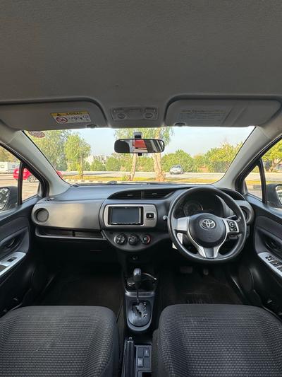 Toyota Vitz — 7