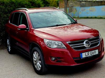 Volkswagen Tiguan — 2