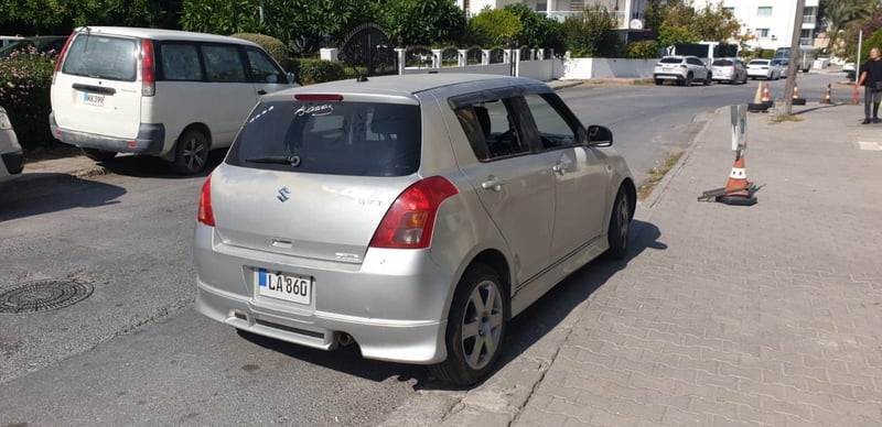 Suzuki Swift — 3
