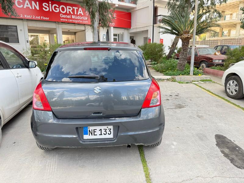 Suzuki Swift — 1/5