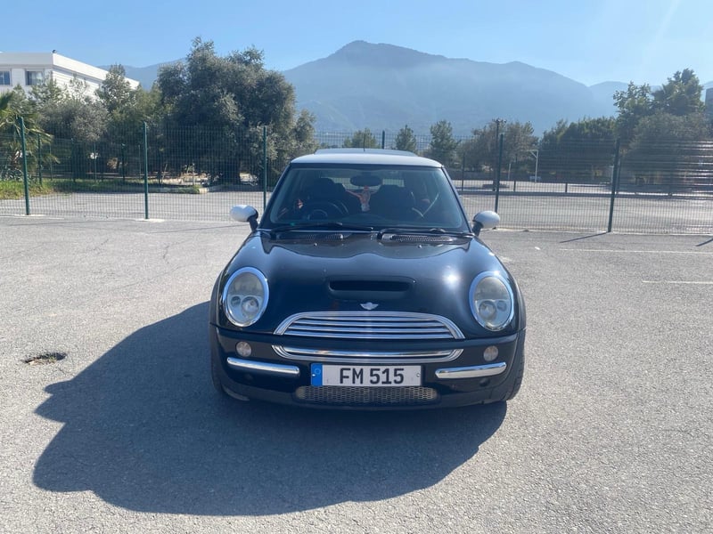 Mini Cooper — 1/7