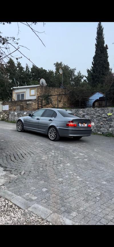 BMW 320i — 5