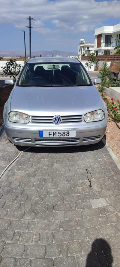 Volkswagen Golf — 2