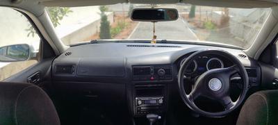 Volkswagen Golf — 3