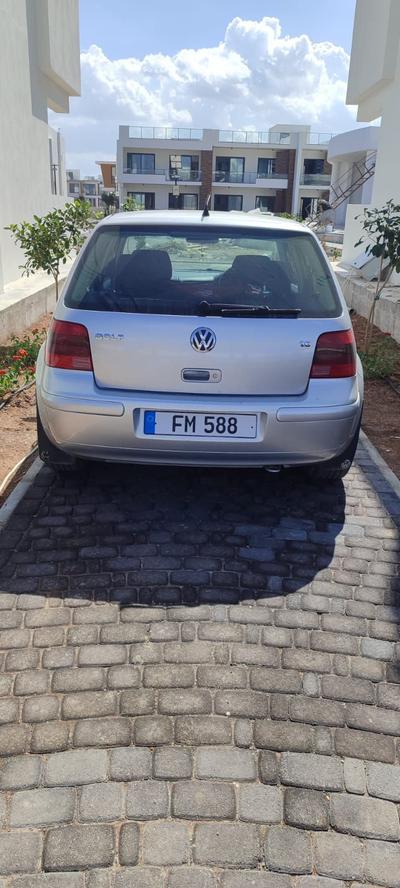 Volkswagen Golf — 4