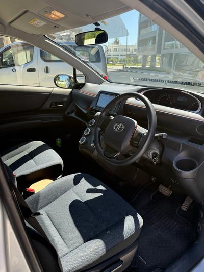 Toyota Sienta — 6