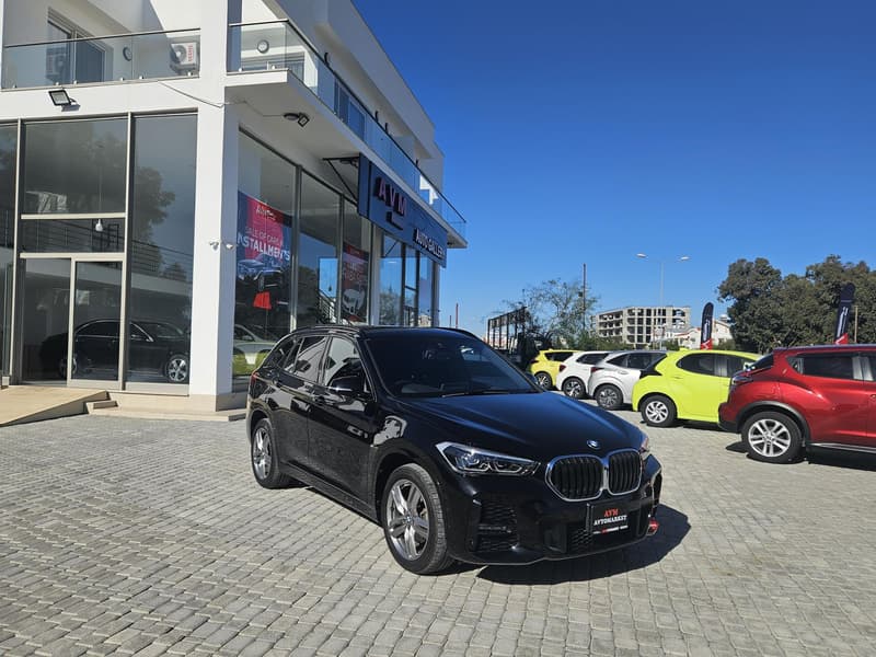 BMW X1 — 1/7