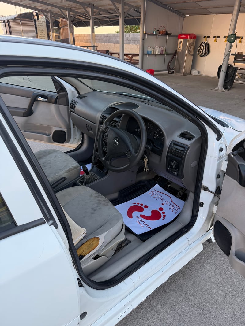 Opel Astra — 2