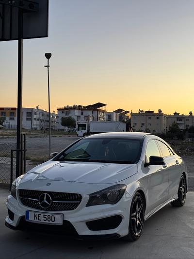 2015 Mercedes-Benz CLA 200