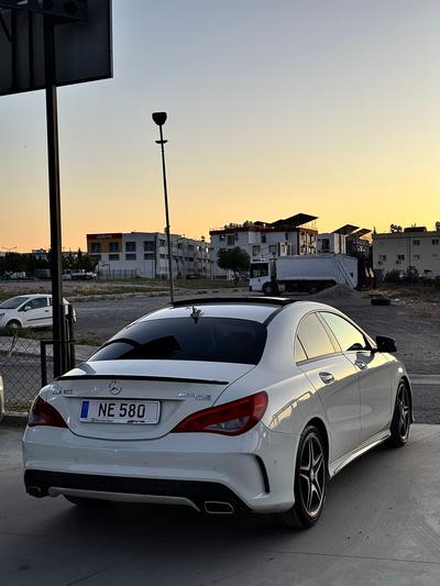 Mercedes-Benz CLA 200 — 4