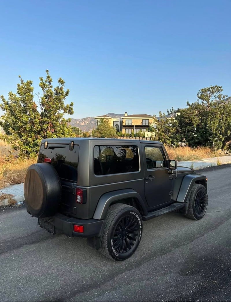 Jeep Wrangler  — 3