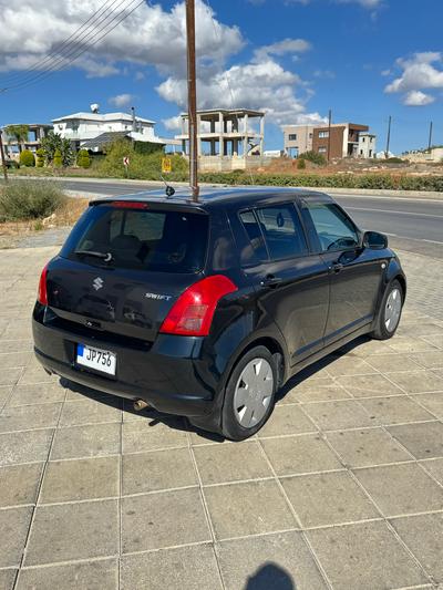 Suzuki Swift — 2