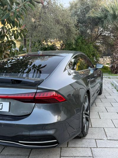 Audi A7 — 5
