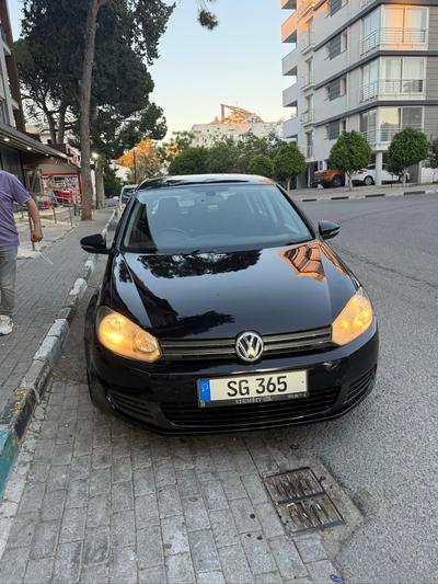 Volkswagen Golf — 2