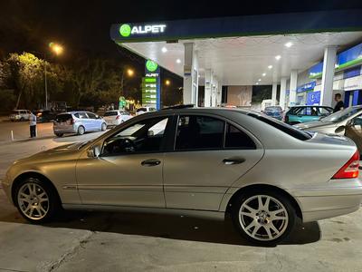 Mercedes-Benz C 200 — 1
