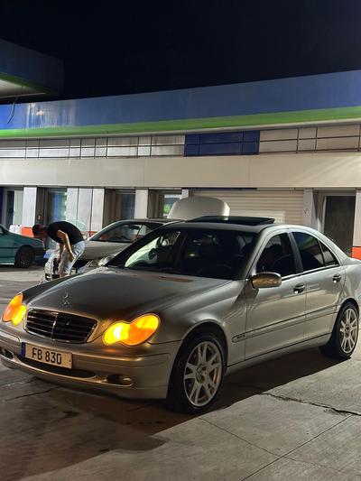 Mercedes-Benz C 200 — 3